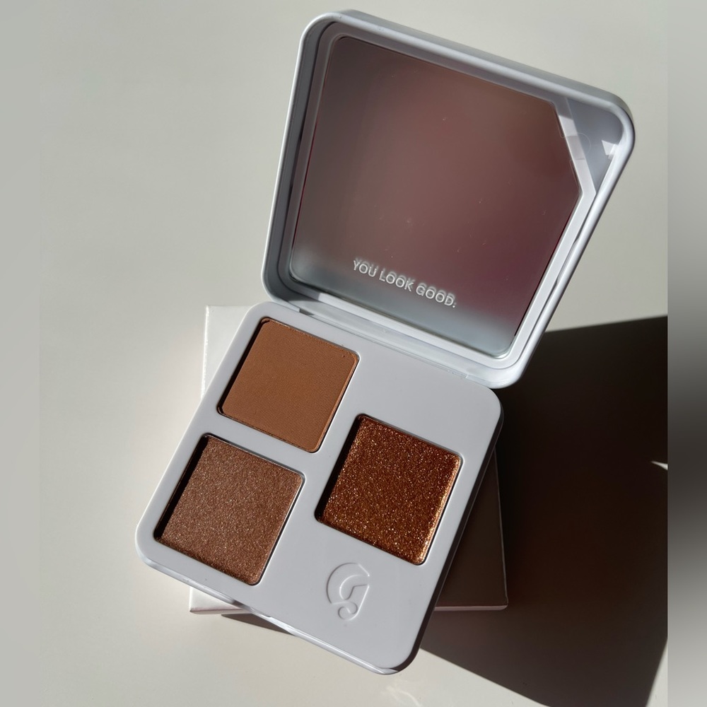 Glossier Monochromes Eyeshadow Trio in the shade Teak.